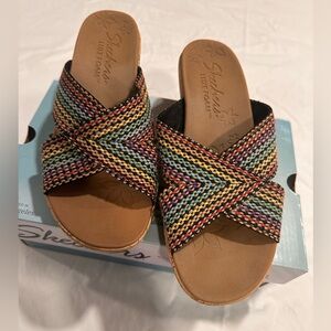 Skechers Luxe Foam Wedge Sandels - Multi-colored